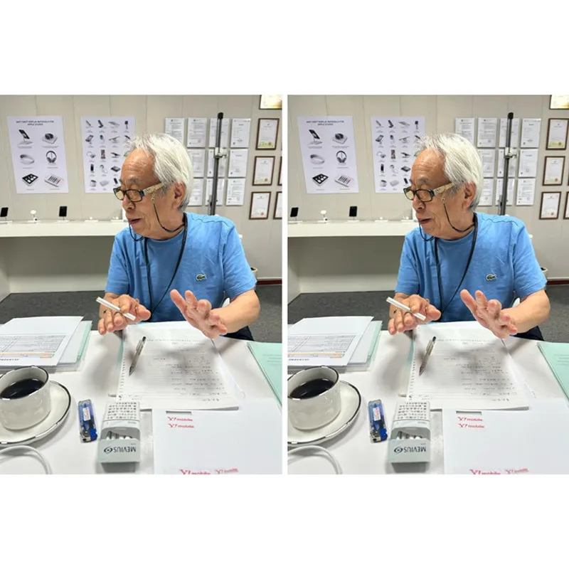 M. Kinoshita a apporté de nouvelles commandes du Japon