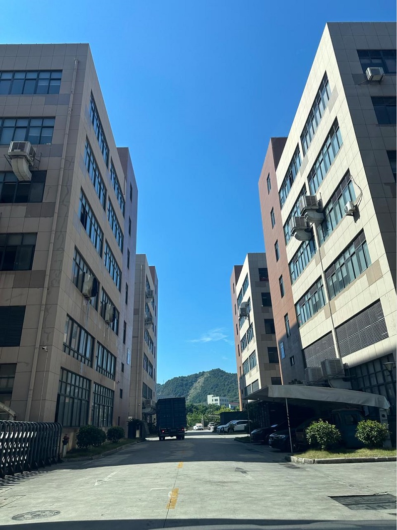 La construction de la nouvelle usine de l'entreprise progresse régulièrement, avec des mises à niveau stratégiques soutenant son expansion jusqu'à une capacité de production d'un million d'unités.